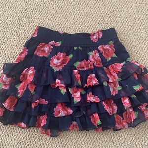 Flower skirt!Abercrombie kids!Navy with flowers!!